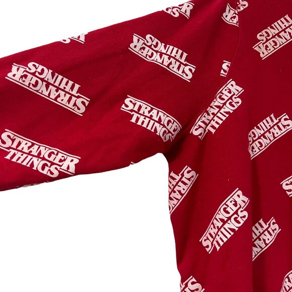 Stranger Things Womens Red All Over Logo Spellout Sweatshirt Plus Size 1X - Picture 2 of 5